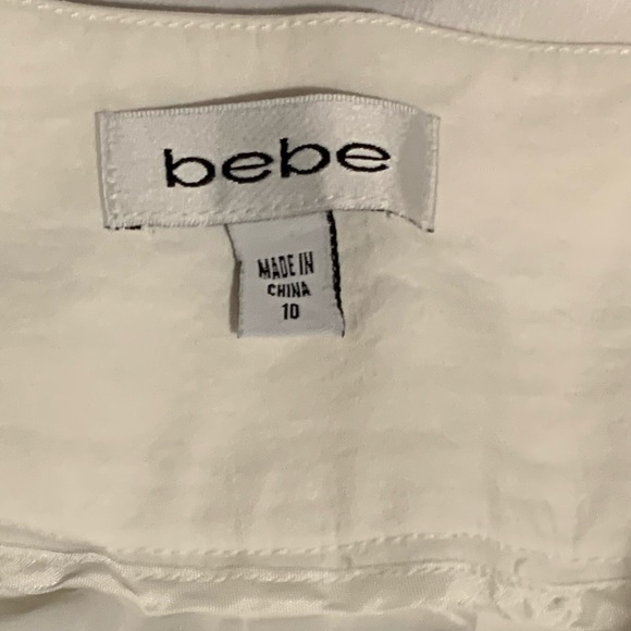 Pristine white linen Sz10 “Bebe” lined shorts - Picture 2 of 4